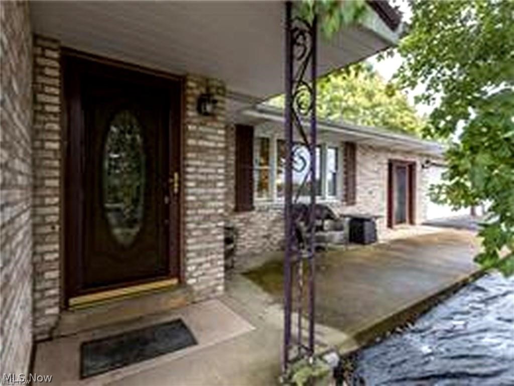 1715 Brandon Drive Wellsville OH 43968