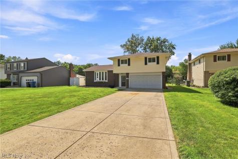 6126 Park Ridge Drive North Olmsted OH 44070