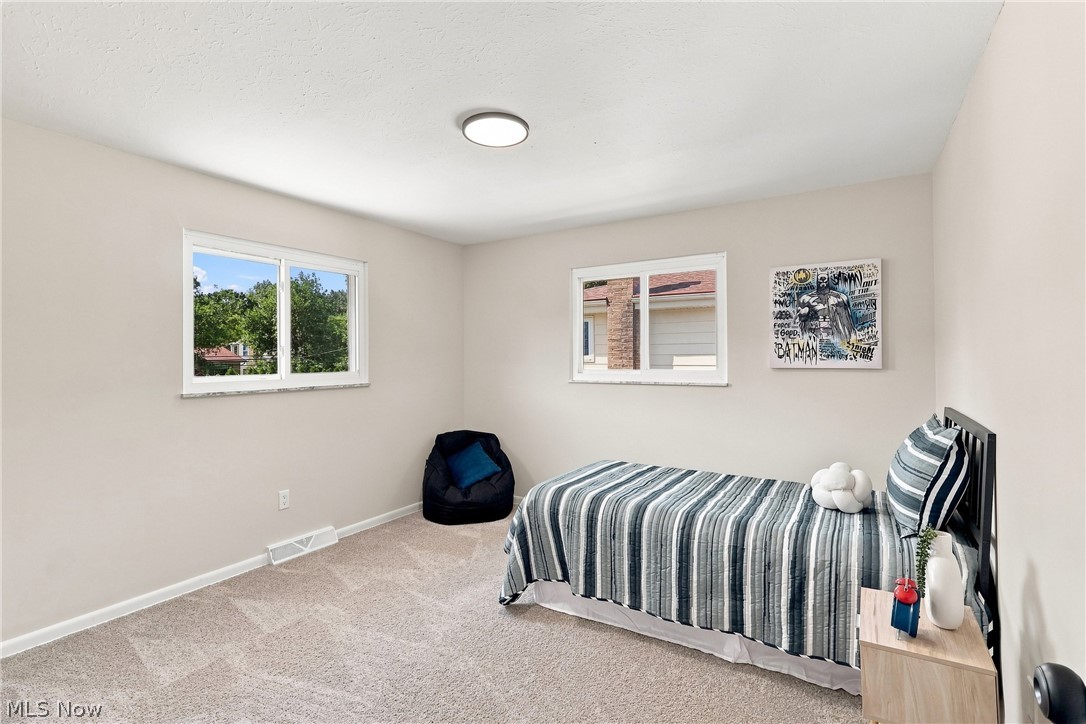 6126 Park Ridge Drive North Olmsted OH 44070