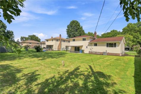 6126 Park Ridge Drive North Olmsted OH 44070