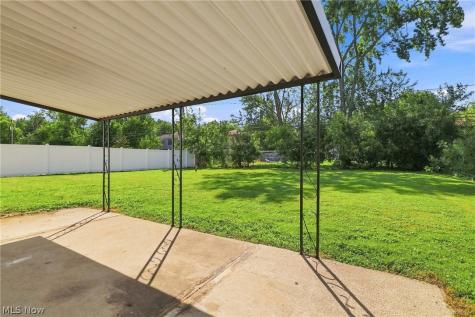 6126 Park Ridge Drive North Olmsted OH 44070
