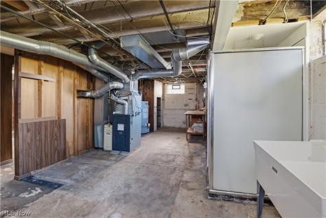 3101 Ralph Avenue Brooklyn OH 44109