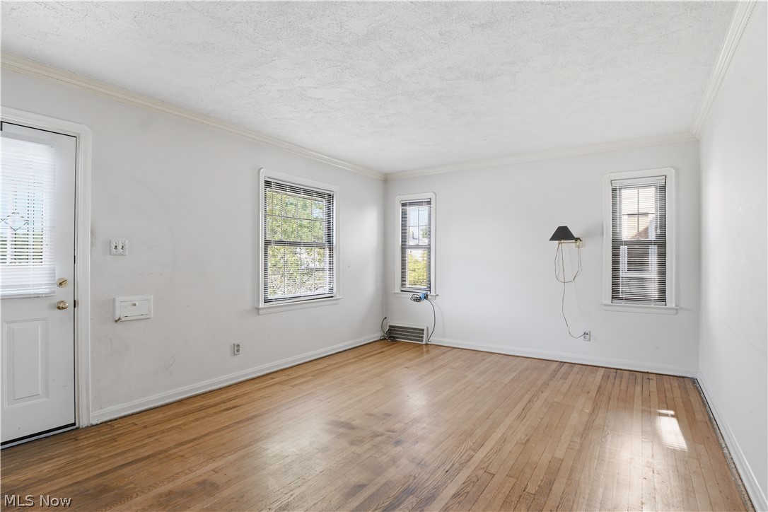 3101 Ralph Avenue Brooklyn OH 44109