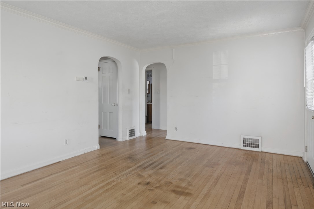 3101 Ralph Avenue Brooklyn OH 44109