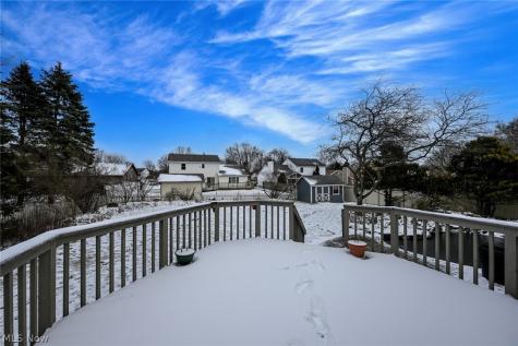 2138 Forest Oak Drive Akron OH 44312