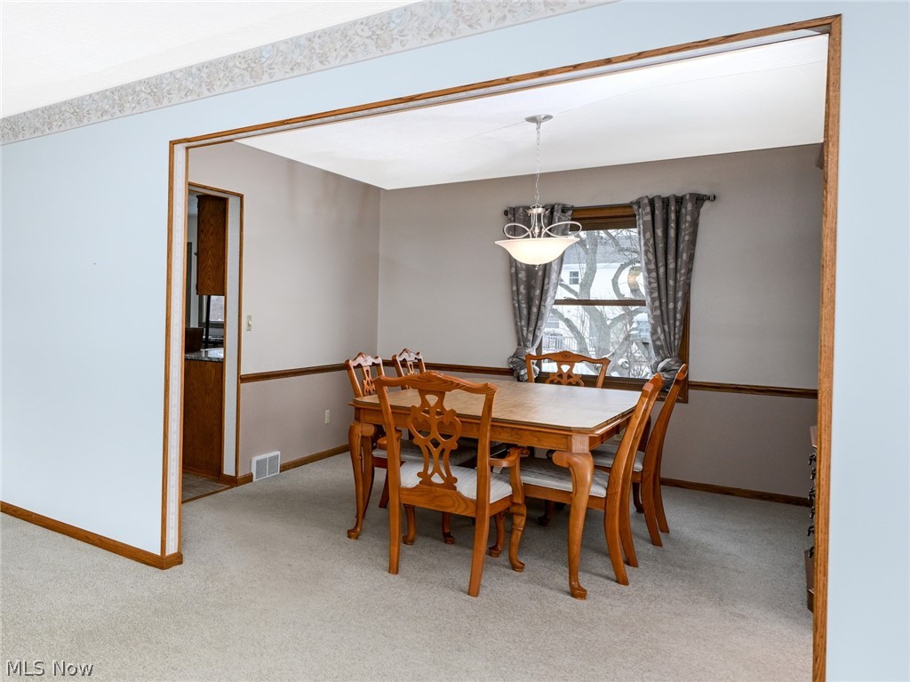 2138 Forest Oak Drive Akron OH 44312