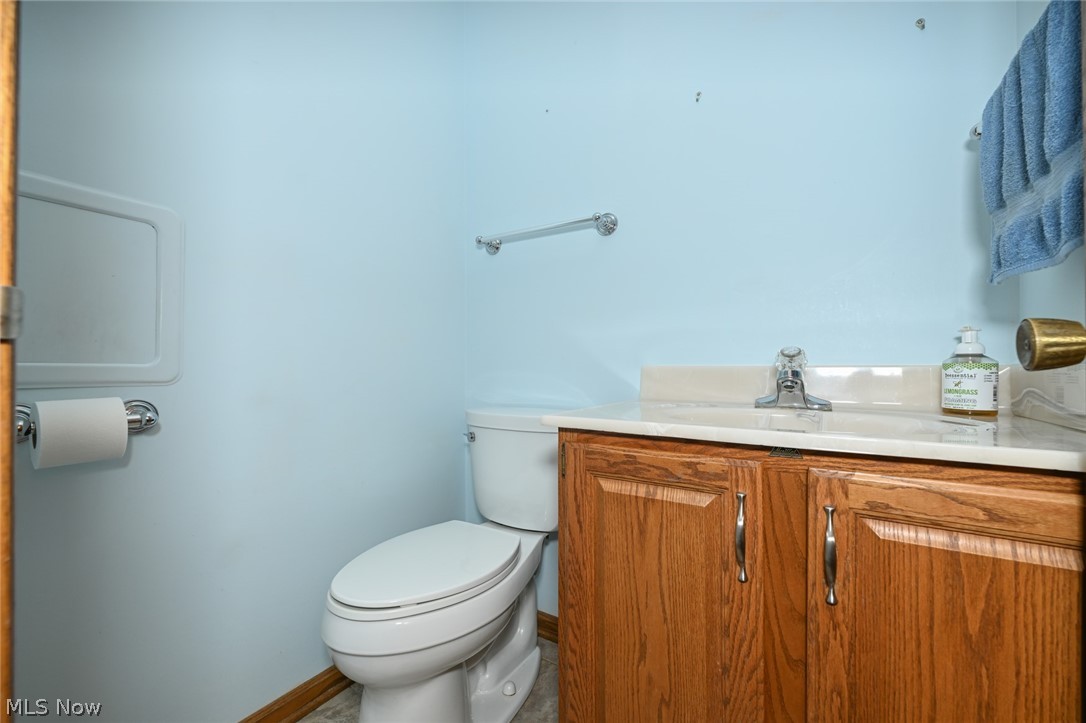 2138 Forest Oak Drive Akron OH 44312