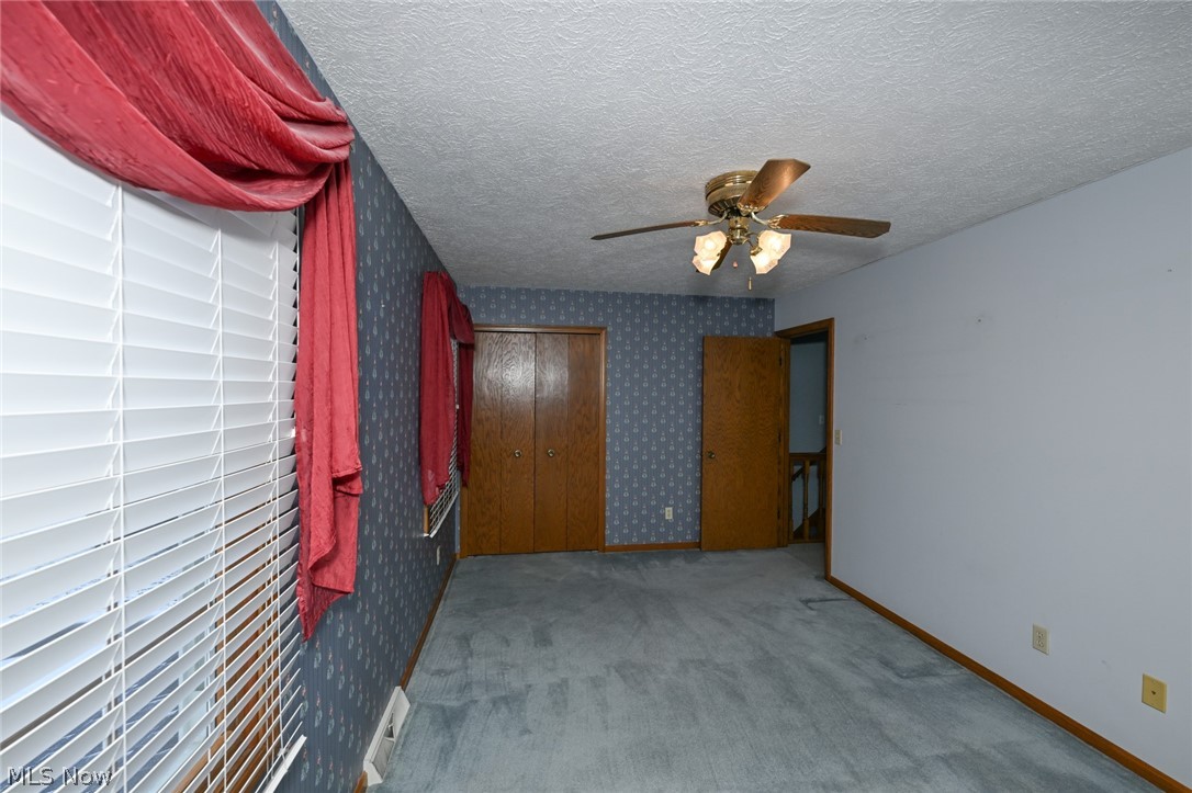 2138 Forest Oak Drive Akron OH 44312