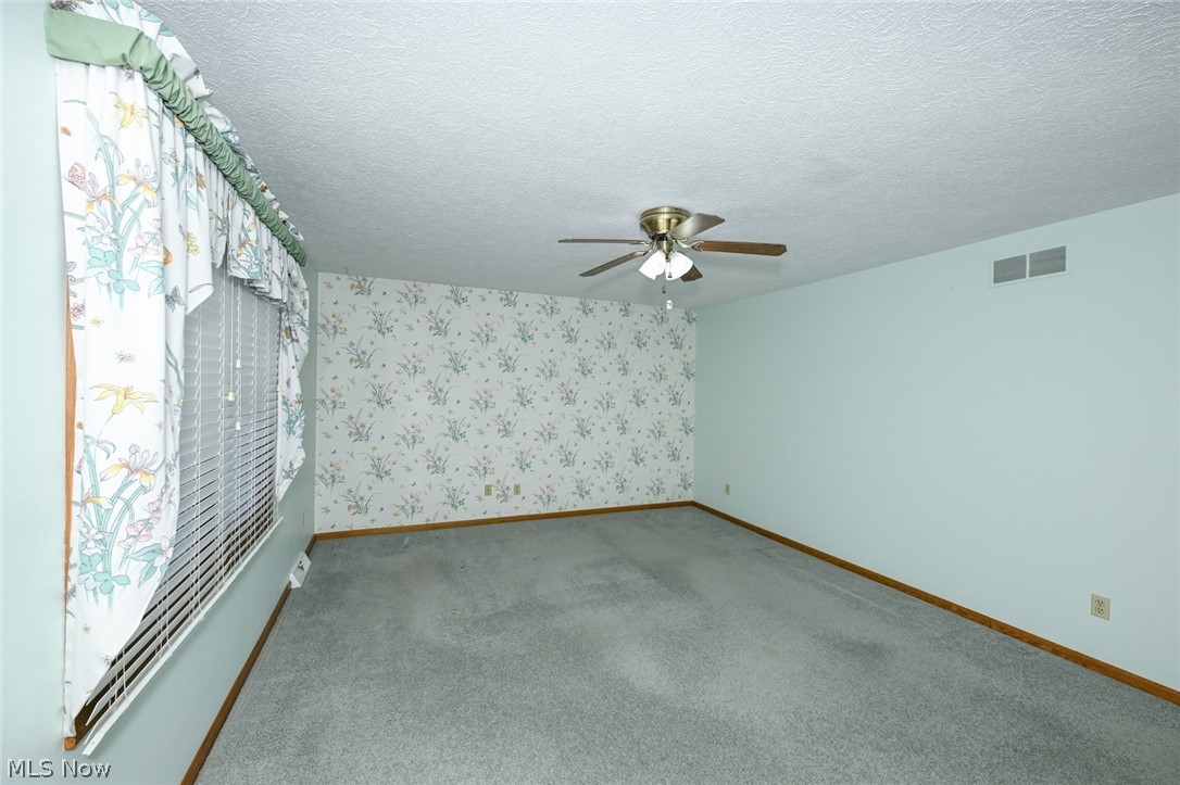 2138 Forest Oak Drive Akron OH 44312