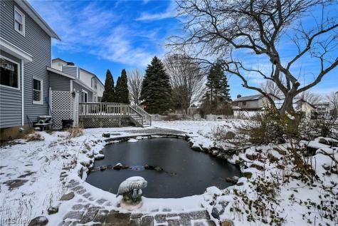 2138 Forest Oak Drive Akron OH 44312