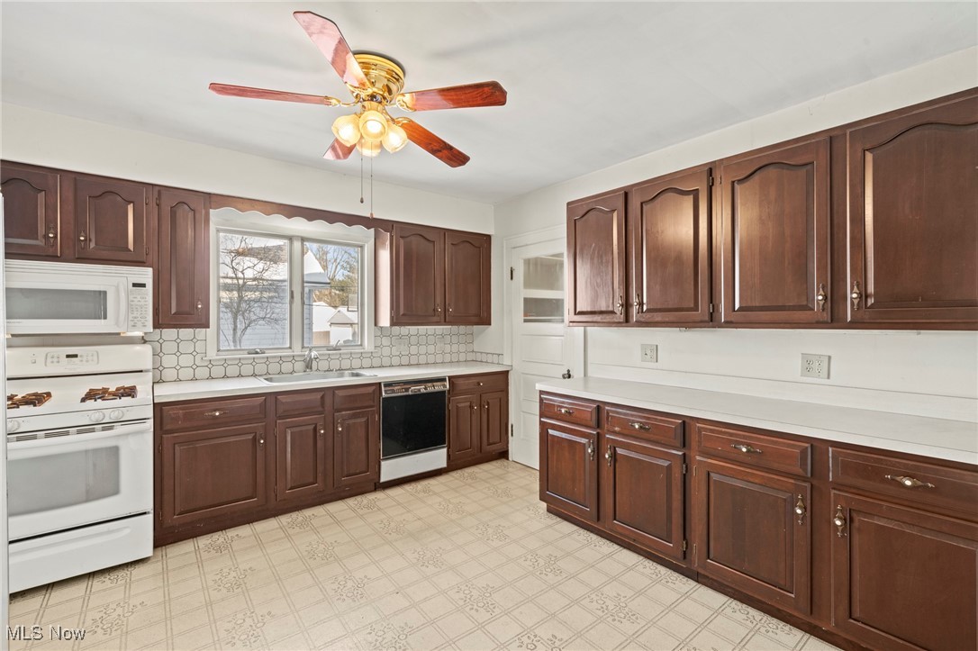 6693 Parma Park Boulevard Parma Heights OH 44130