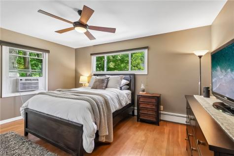 1593 Kingsley Avenue Akron OH 44313