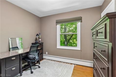 1593 Kingsley Avenue Akron OH 44313