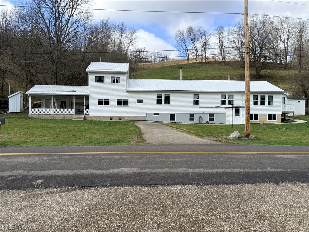 53405 Calais Road Quaker City OH 43773