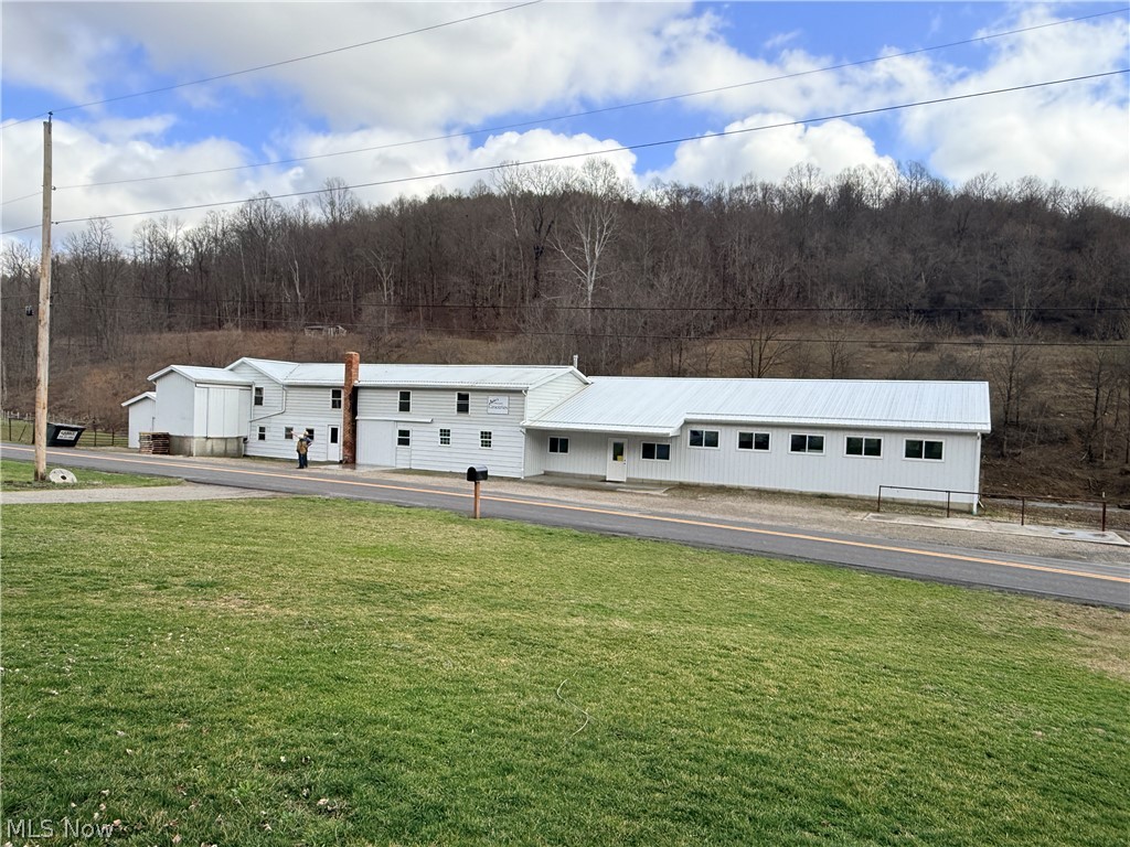 53405 Calais Road Quaker City OH 43773