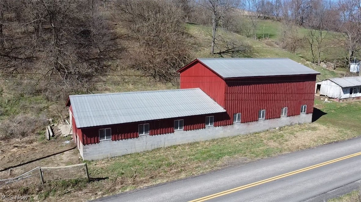 53405 Calais Road Quaker City OH 43773