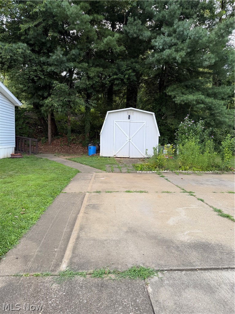 408 Compass Circle SE New Philadelphia OH 44663