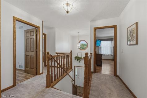 1146 Brushmore Avenue NW North Canton OH 44720