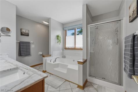 1146 Brushmore Avenue NW North Canton OH 44720
