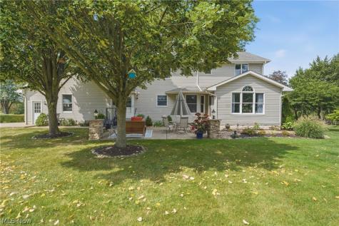 1146 Brushmore Avenue NW North Canton OH 44720