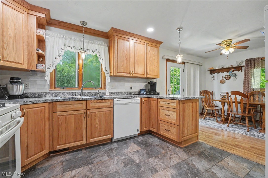4250 Herr Fieldhouse Road Southington OH 44470