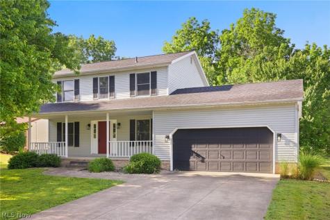 4694 Leone Road NE Louisville OH 44641
