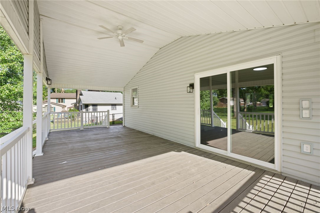 4694 Leone Road NE Louisville OH 44641