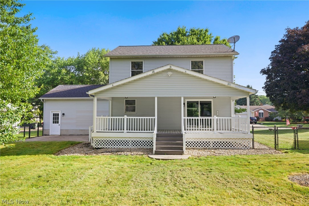 4694 Leone Road NE Louisville OH 44641