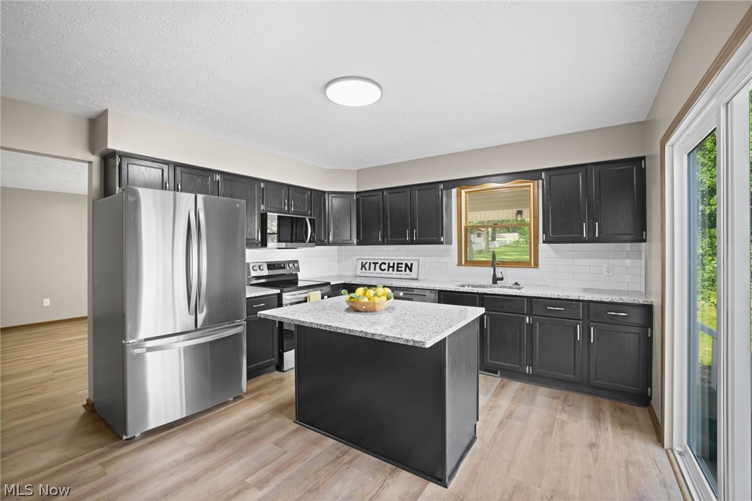 4694 Leone Road NE Louisville OH 44641