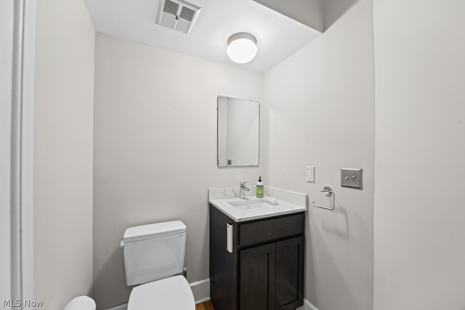3017 Essex Road Cleveland Heights OH 44118