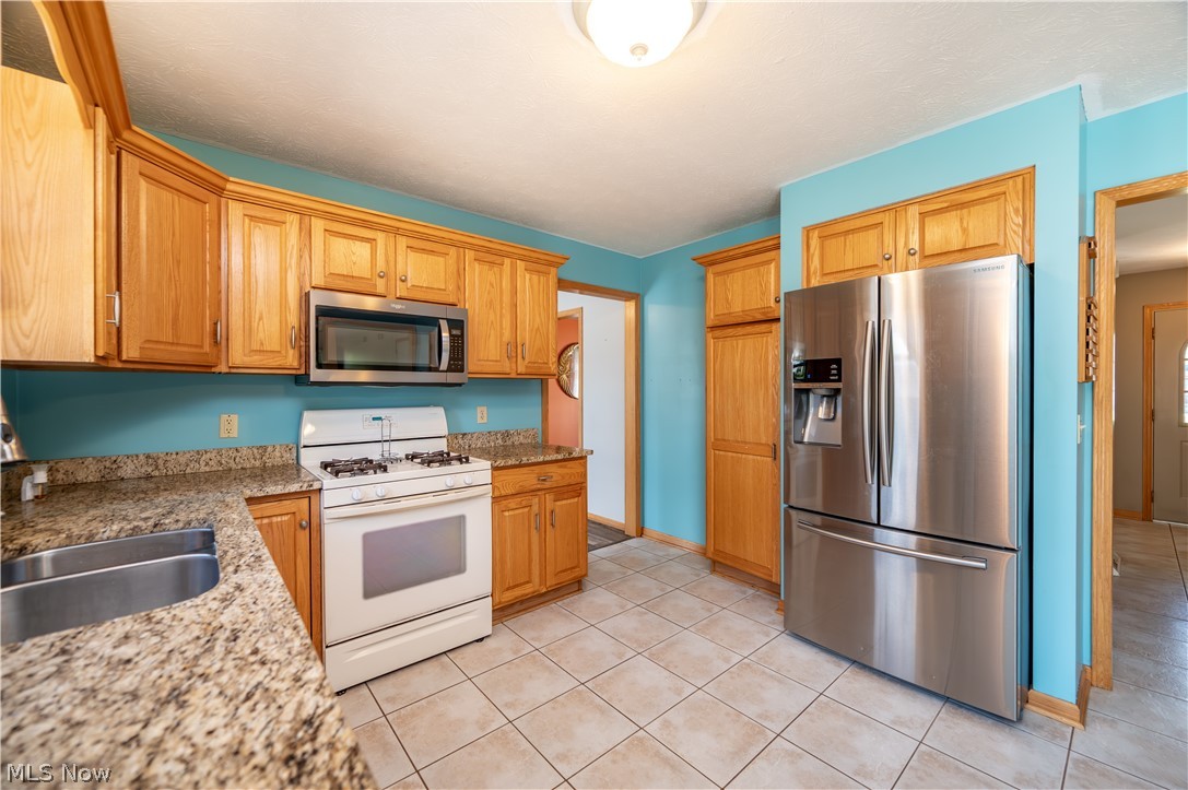 5128 Clearfield Drive Mineral Ridge OH 44440