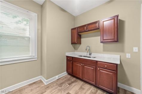 1938 W 65th Street Cleveland OH 44102