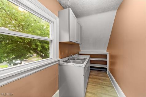 1938 W 65th Street Cleveland OH 44102