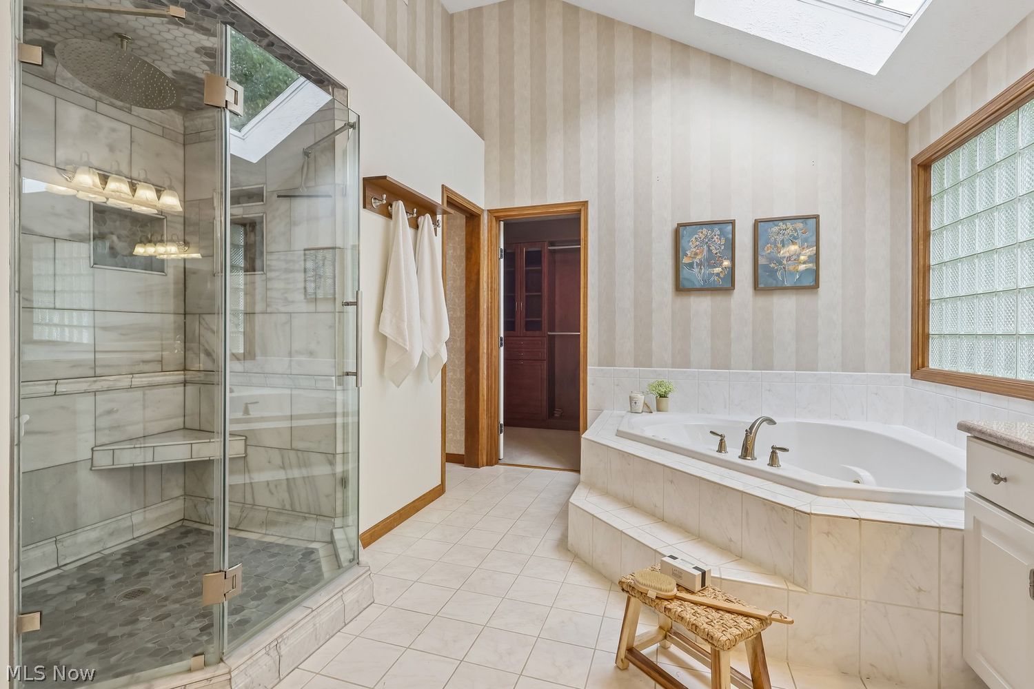 26814 Primrose Lane Westlake OH 44145