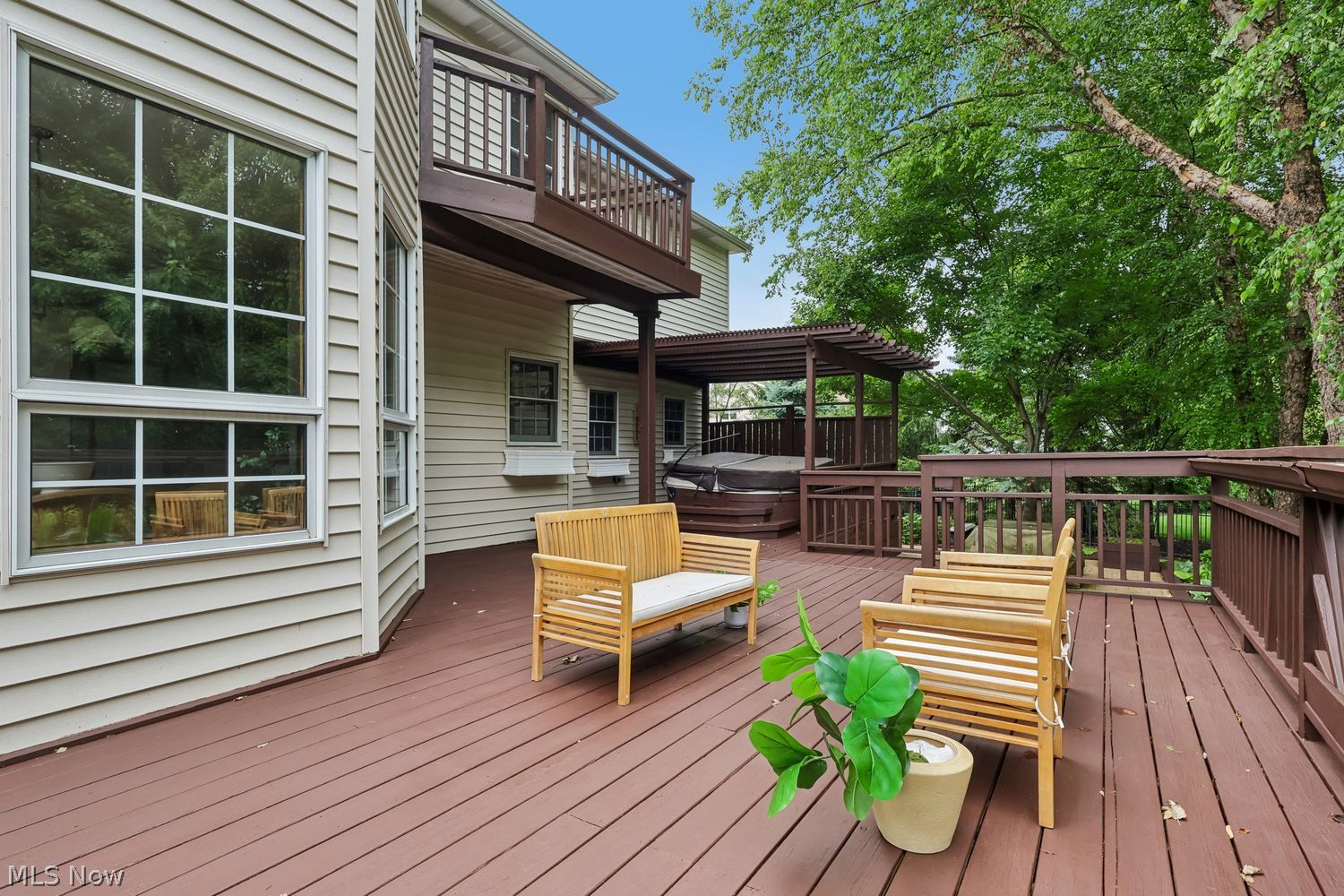 26814 Primrose Lane Westlake OH 44145
