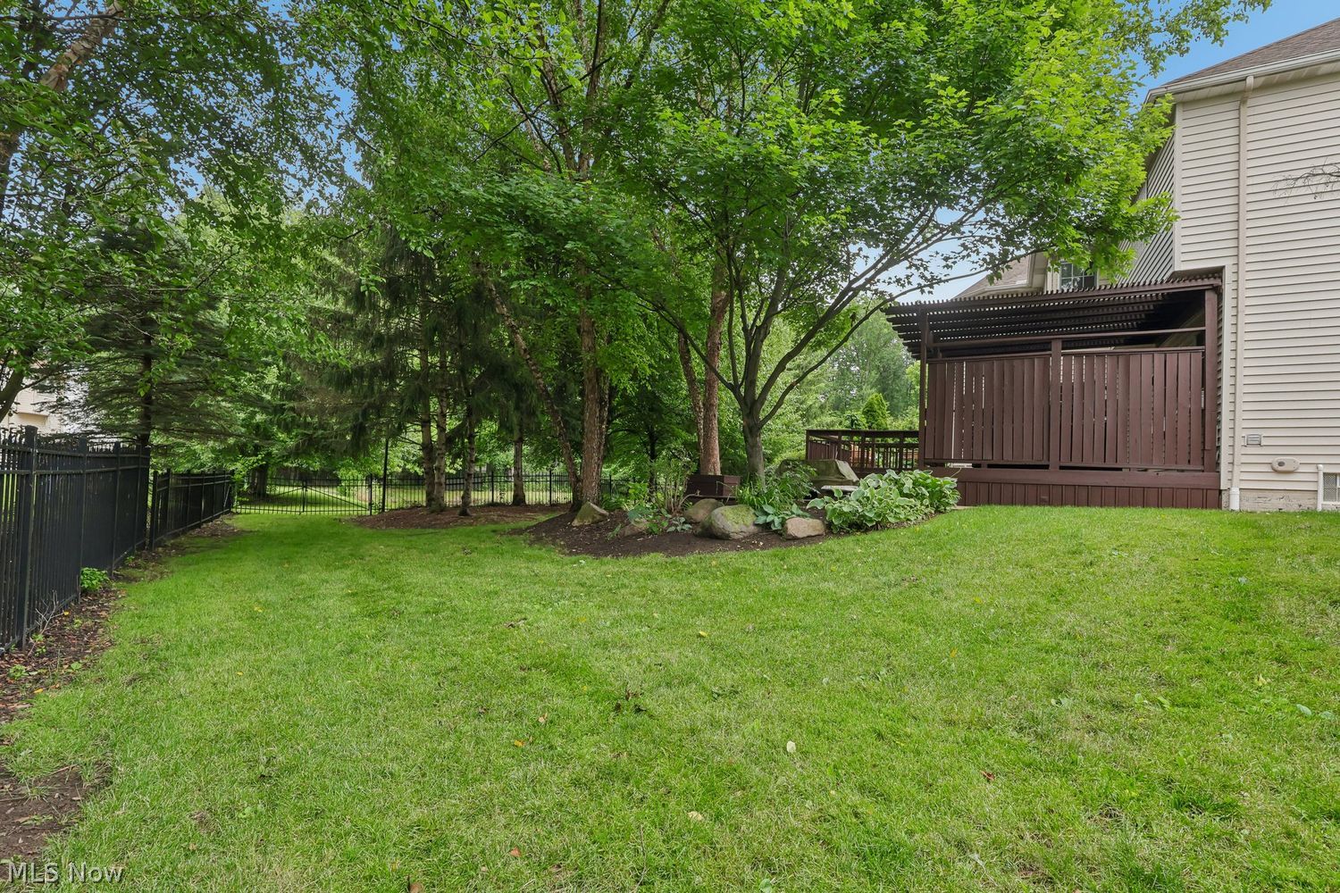 26814 Primrose Lane Westlake OH 44145