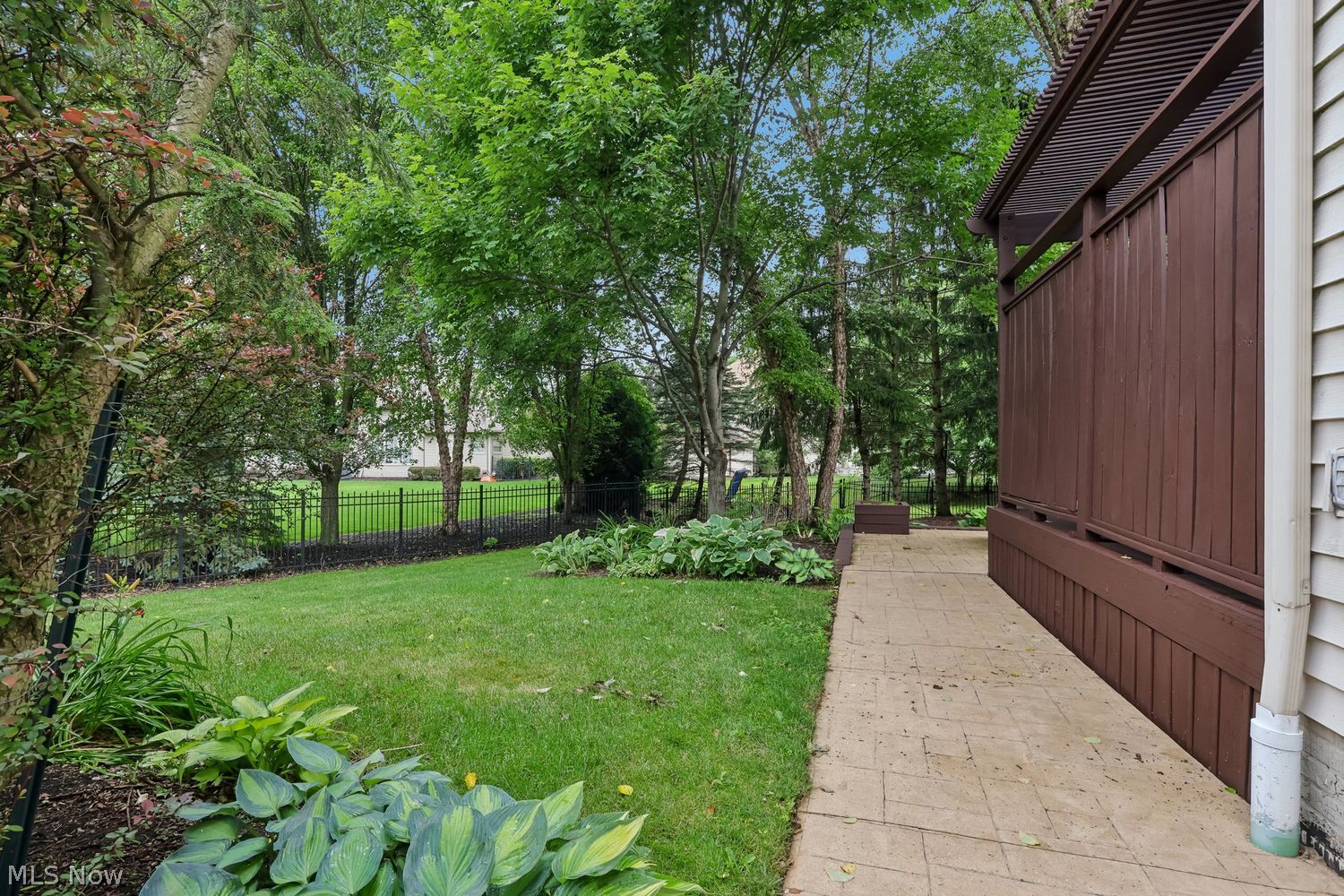 26814 Primrose Lane Westlake OH 44145