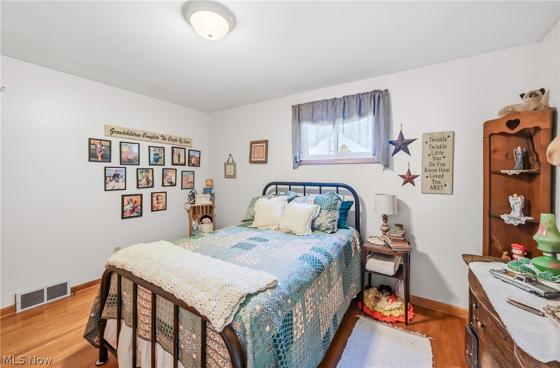 6127 Columbus Road NE Louisville OH 44641