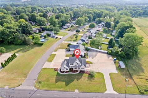 10689 Cleveland Avenue NW Uniontown OH 44685