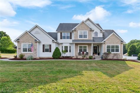 10689 Cleveland Avenue NW Uniontown OH 44685