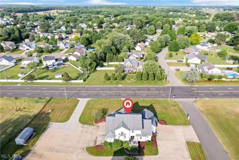 10689 Cleveland Avenue NW Uniontown OH 44685