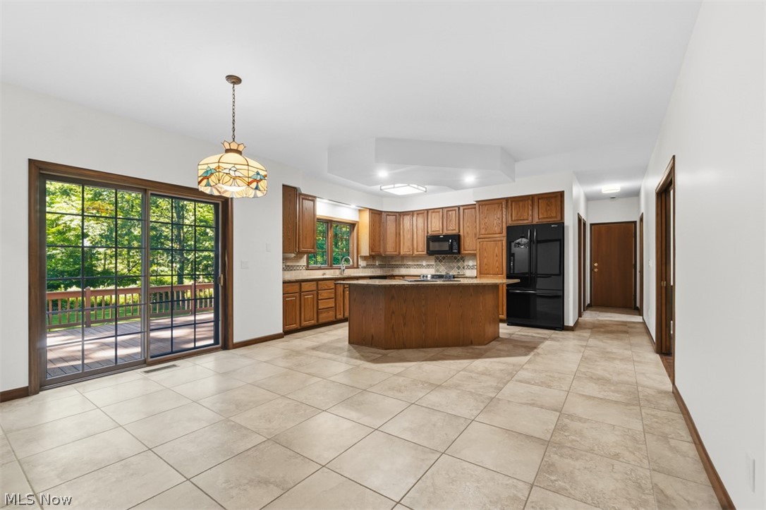 8215 Whispering Pines Drive Novelty OH 44072