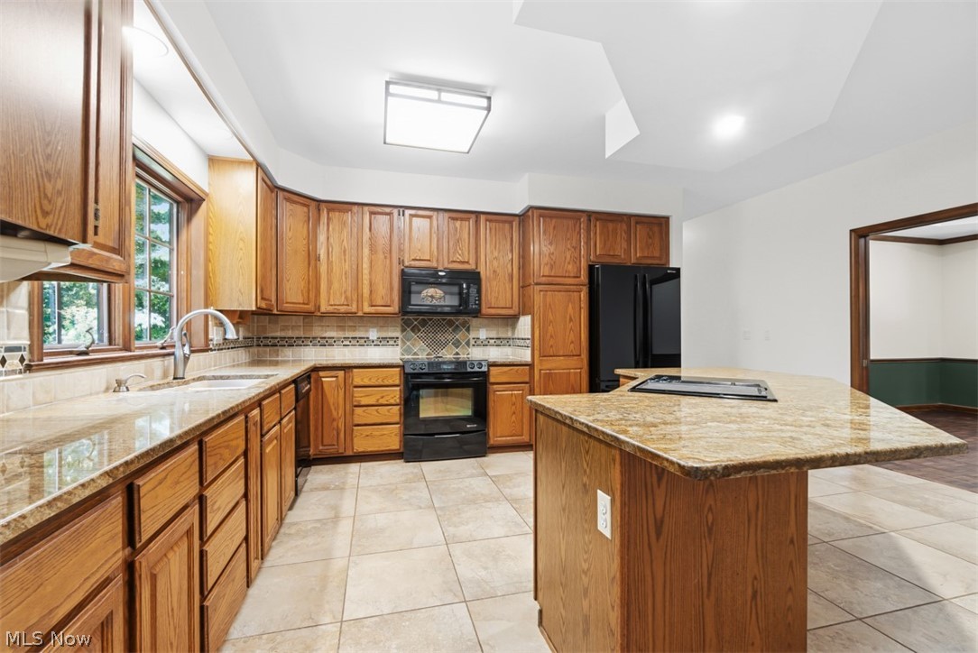 8215 Whispering Pines Drive Novelty OH 44072