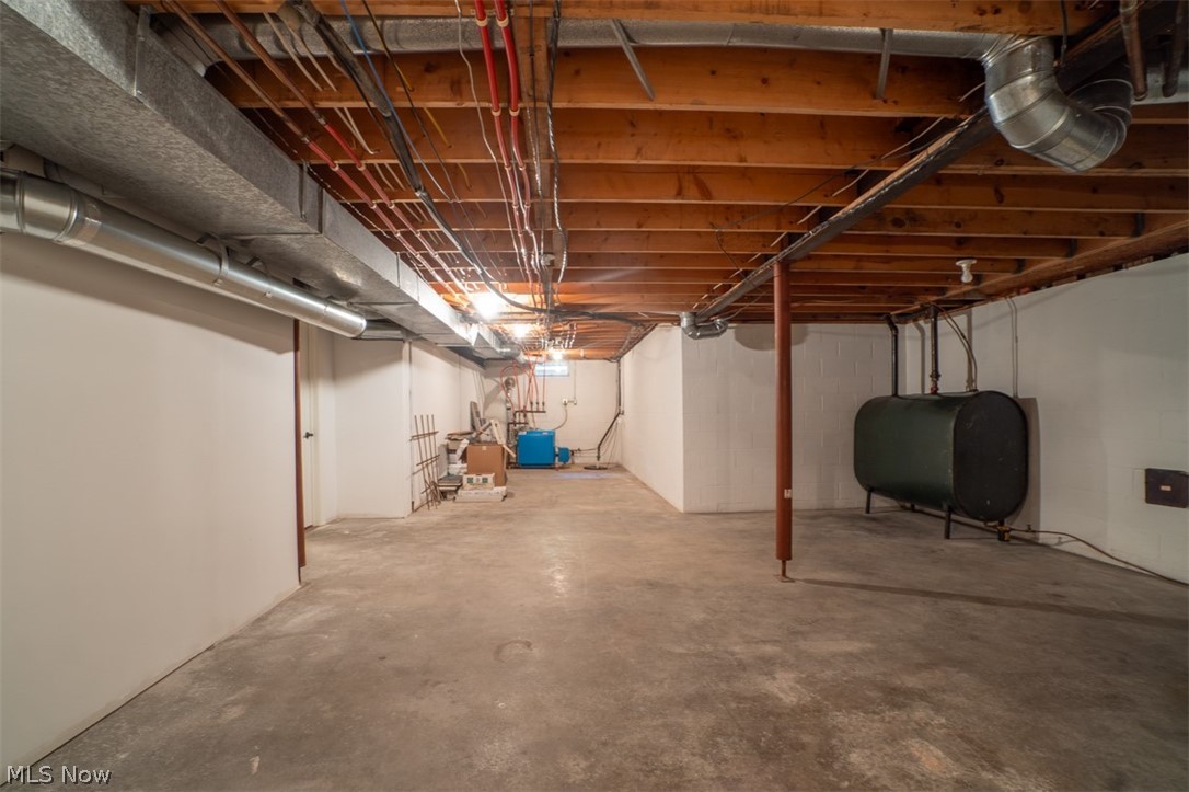 8215 Whispering Pines Drive Novelty OH 44072