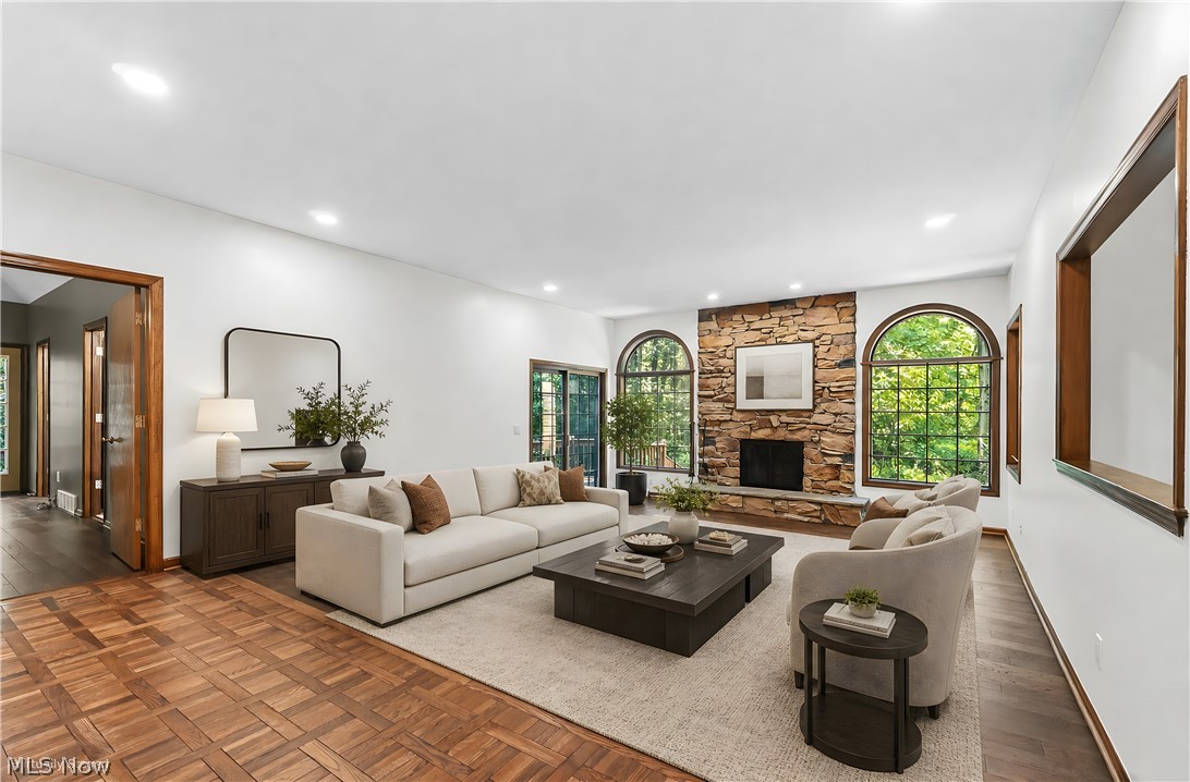 8215 Whispering Pines Drive Novelty OH 44072