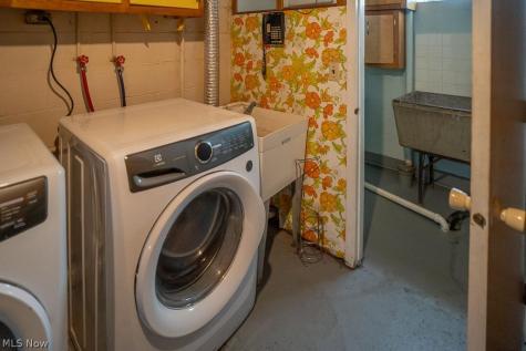 1853 Evergreen Avenue Akron OH 44301