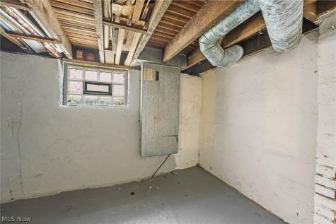 3275 W 125th Street Cleveland OH 44111