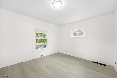 3275 W 125th Street Cleveland OH 44111
