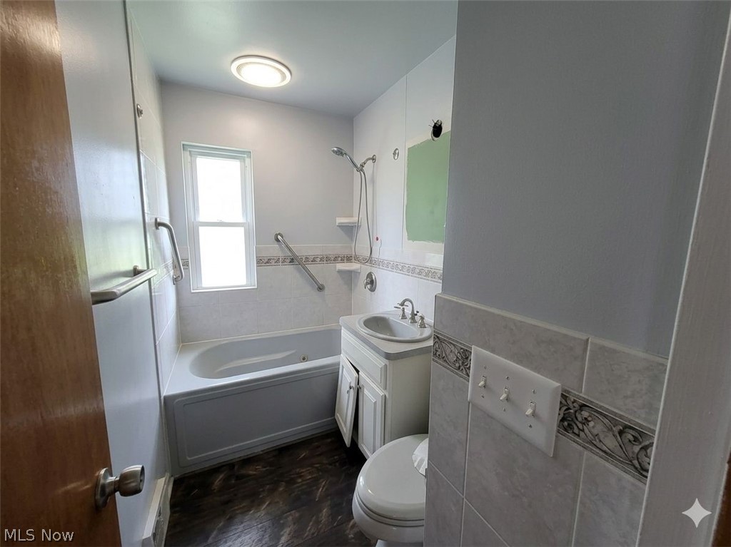 3915 E 189th Street Cleveland OH 44122