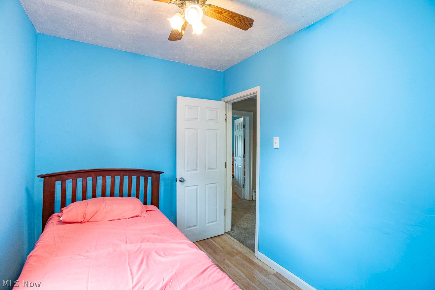 4816 E 85th Street Cleveland OH 44125